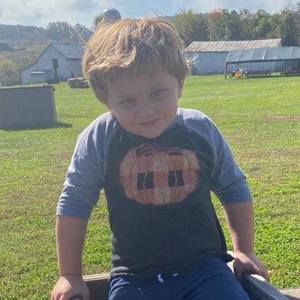 Meet your Posher, Cassandra